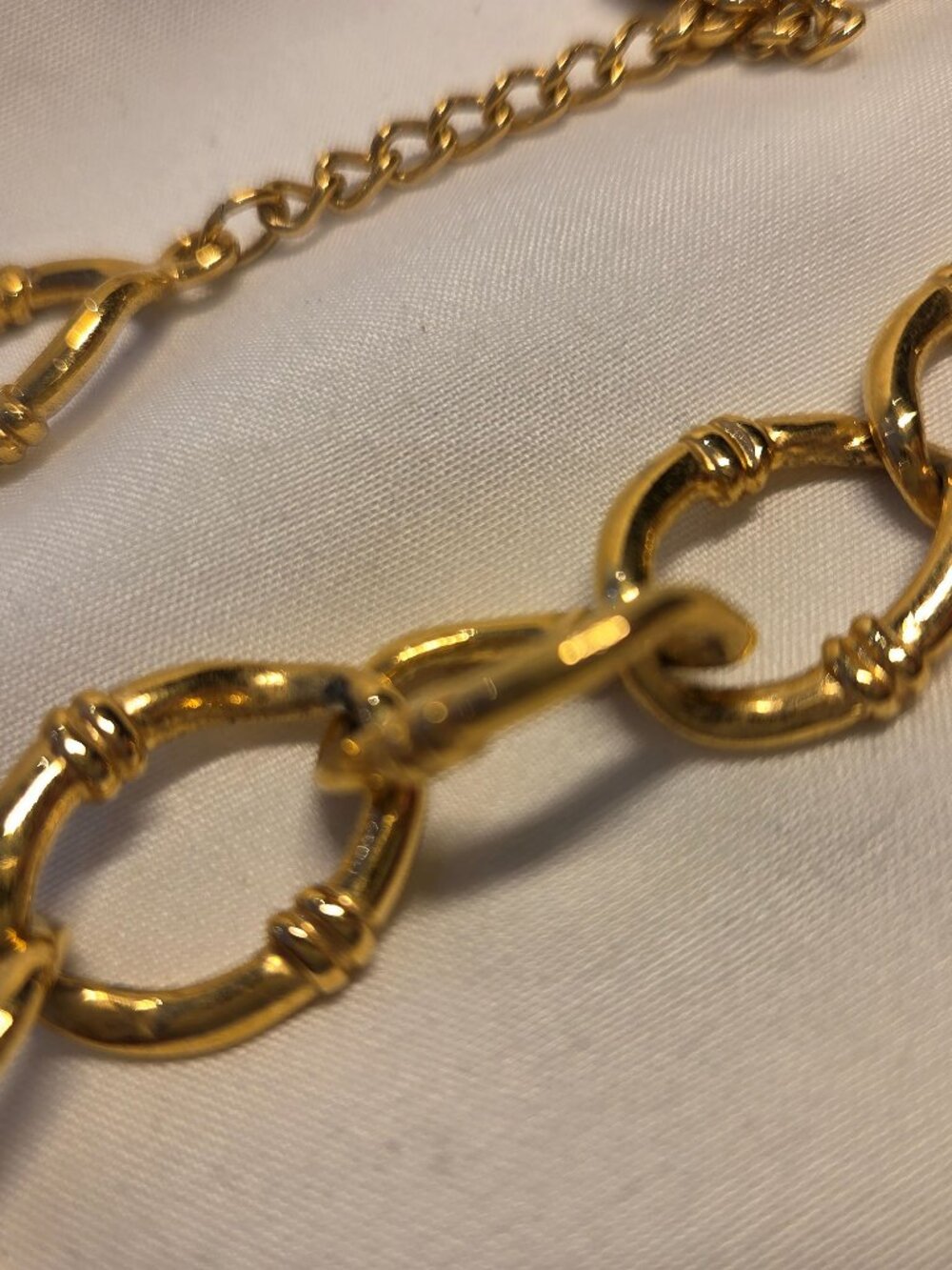 Necklace - Picture 1 of 2